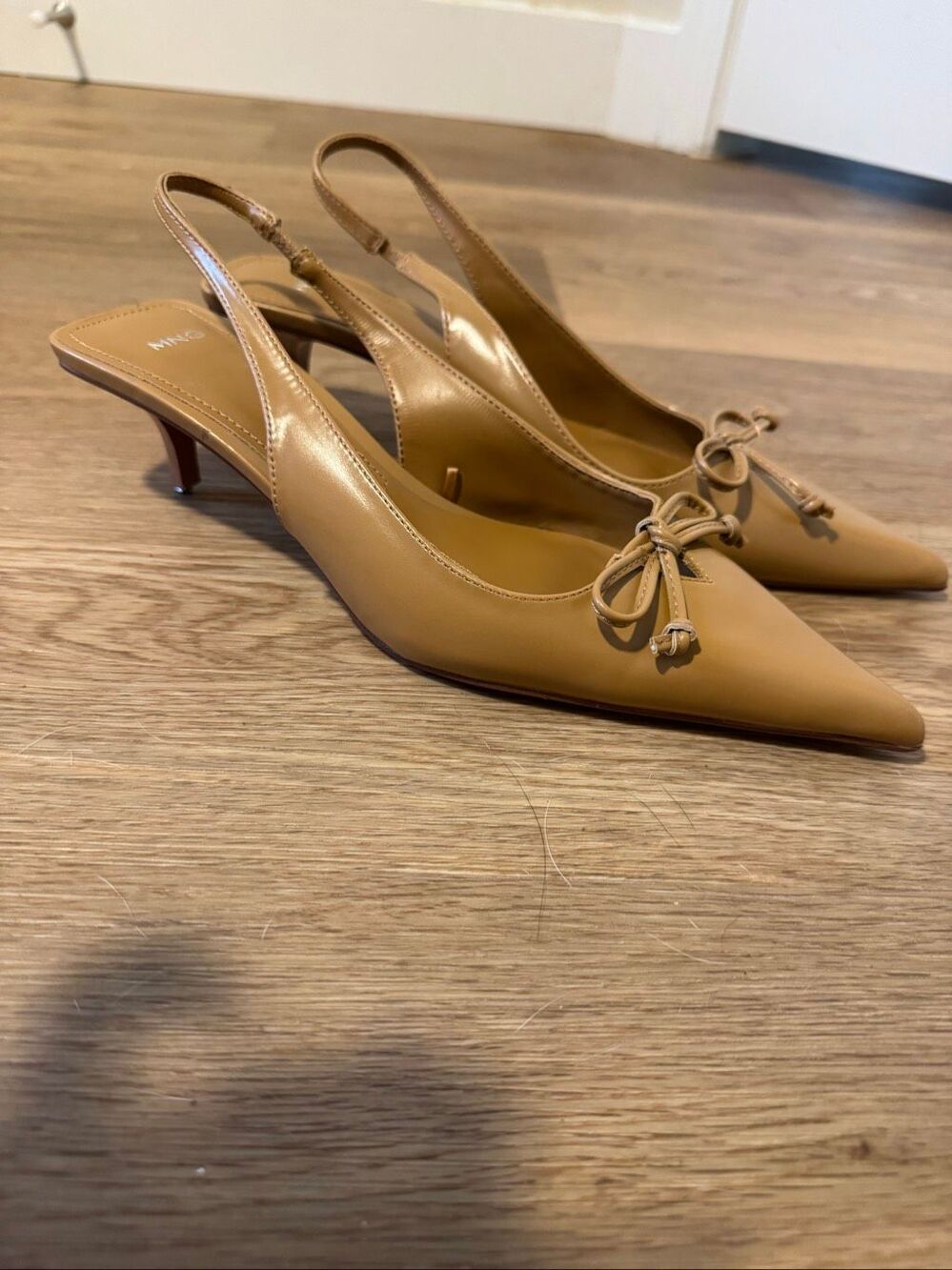 Mango MNG Patent Bow Pointed Toe Slingback Kitten Heels Camel EU 39 US 8.5 - Picture 6 of 9